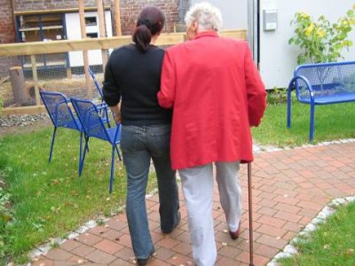 Etä: Kohtaaminen elämän loppuvaiheessa