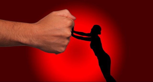 violence-2985520_640 violence-2985520_640